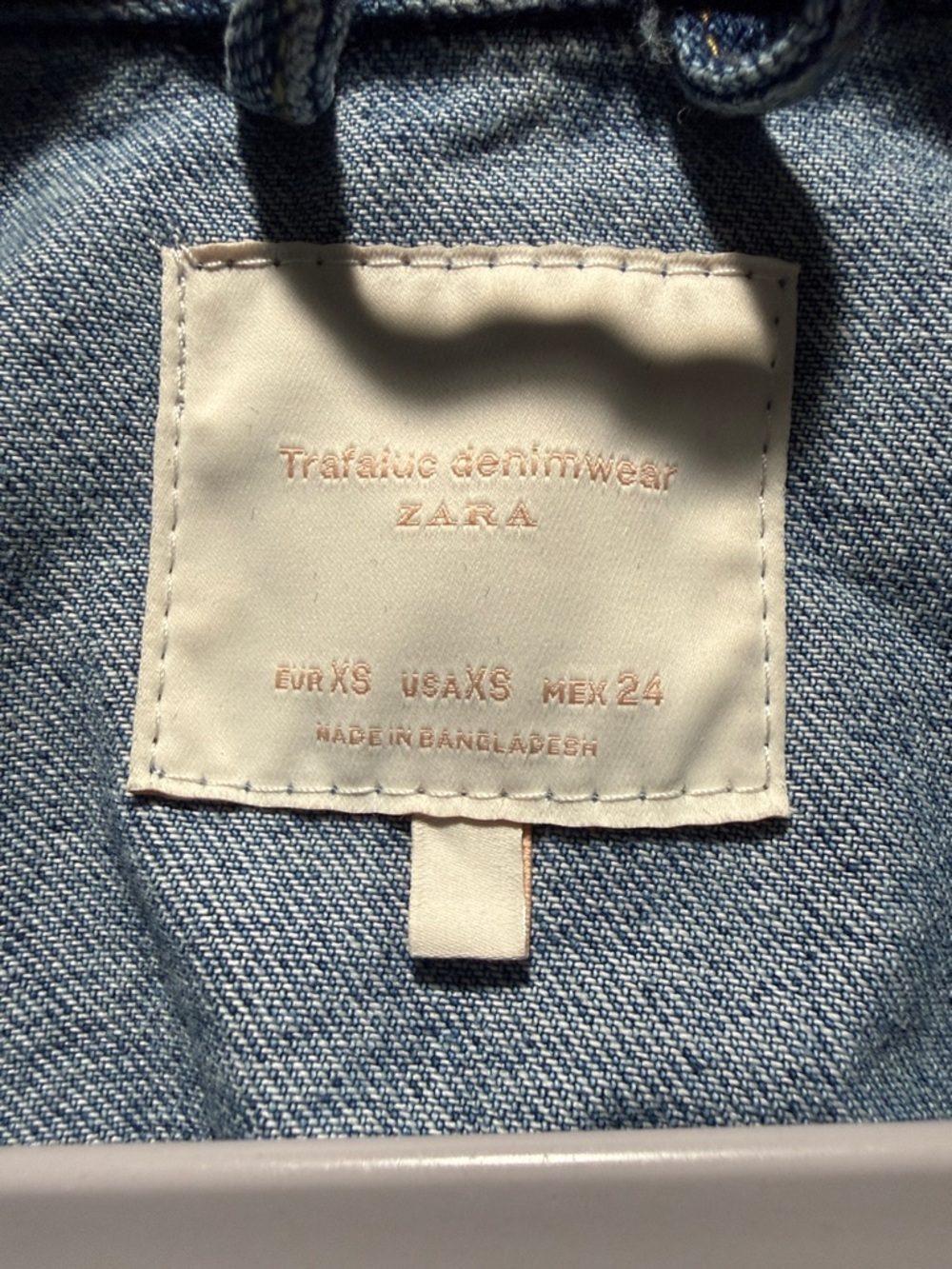 Zara Light Blue Distressed Cropped Denim Jacket xs puff shoulder - Picture 2 of 4